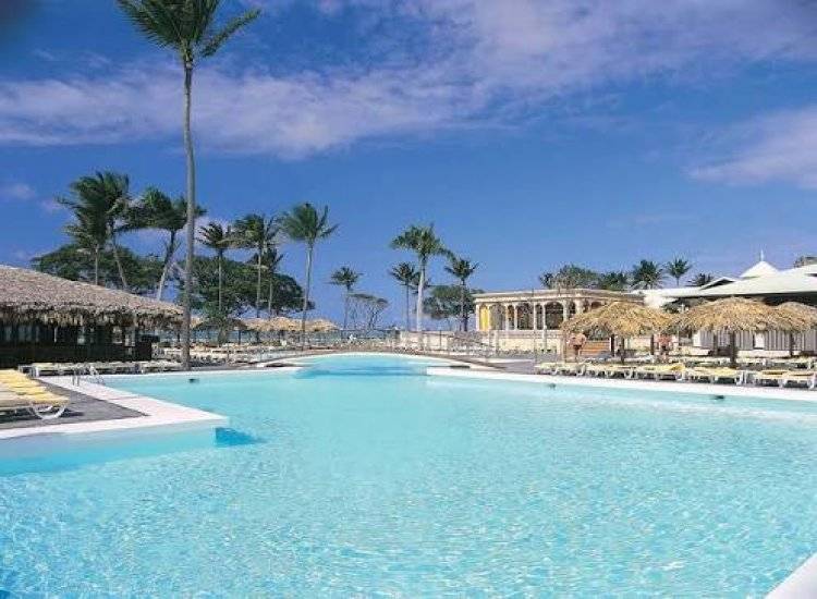 Playa Bachata Resort 